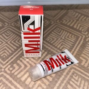 BRAND NEW WITH BOX MILK MAKEUP BIONIC BLUSH ♥️💋